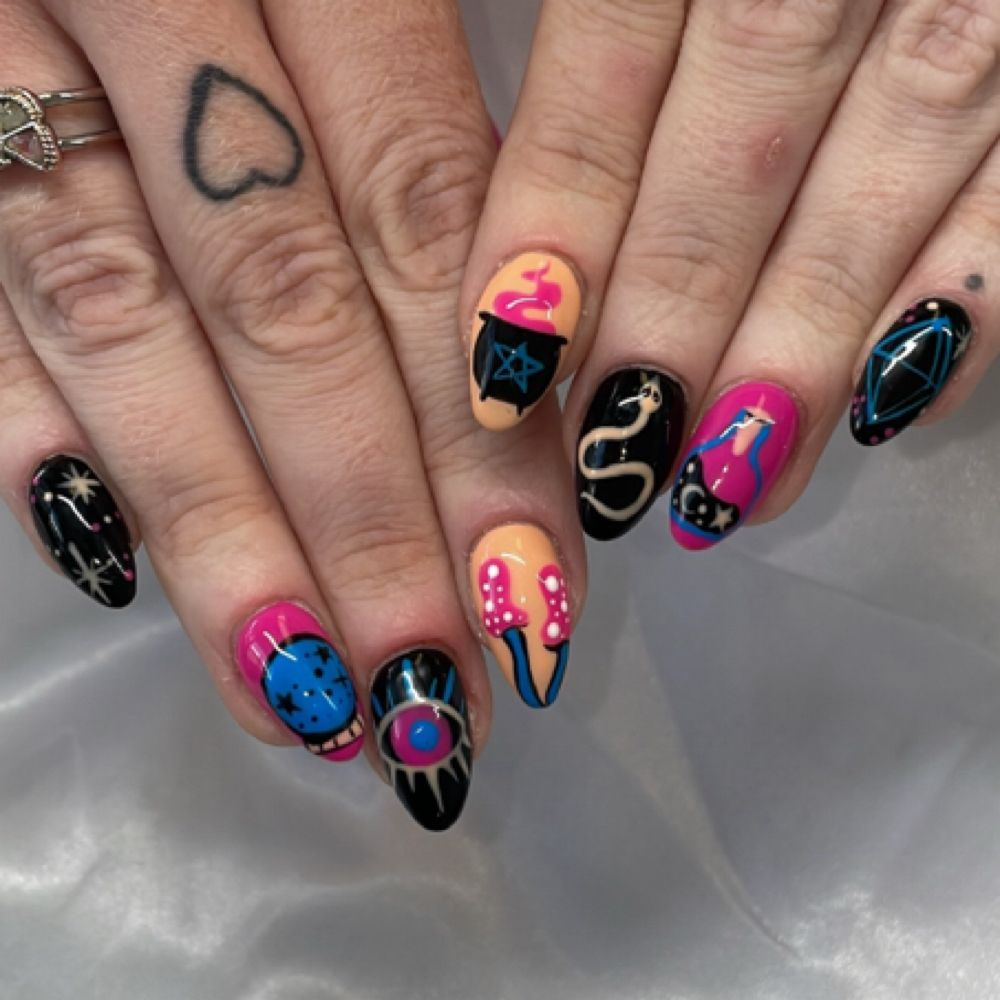 Bold mixed nail art